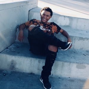 Meet your Posher, Raymond